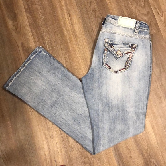 Shyanne Denim - EUC Shyanne Jeans